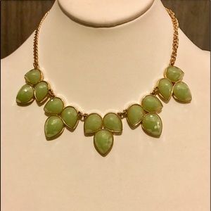 Gold toned/green necklace